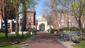 imagem do campus da Universidade Brown nos Estados Unidos