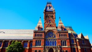 Por que a faculdade Harvard é um dos melhores lugares para você investir no ensino superior?